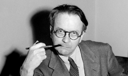 RAYMOND CHANDLER